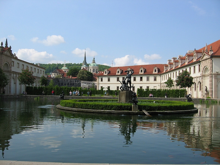 32 Wallestein palace gardens.JPG